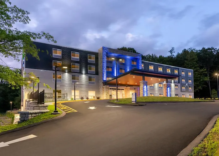 Holiday Inn Express & Suites Pittsfield-Lenox-Berkshires By Ihg
